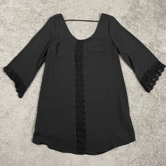 ASTR Black Relaxed Fit Crochet Detail Back V Cut Blouse 3/4 Sleeves Women’s M - Picture 1 of 5